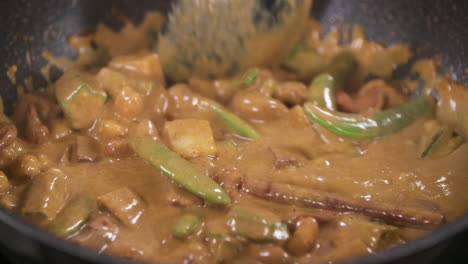 Vegetarian-Vegan-Massaman-Mussaman-Curry-with-Vegetables,-Cashew-Nuts-and-Cinnamon-Spices,-Thai-Food