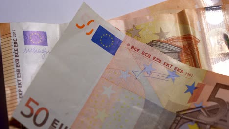 Primer-Plano-De-Billetes-De-Papel-Moneda-Europea