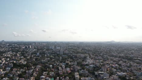 Niebla-Vista-Aérea-De-La-Ciudad-De-Chennai,-India