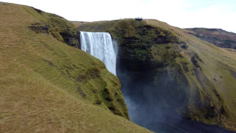 Skogafoss-waterfall-in-Iceland,-Europe