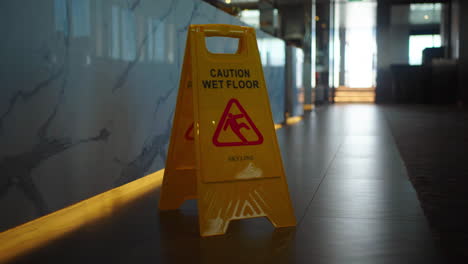 Caution-Wet-Floor-Sign,-Yellow-Sign