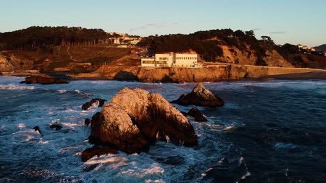 San-Francisco-Cliffhouse,-Seal-rock