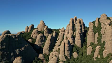 Close-up-view-of-the-Montserrat-mountains-and-their-high-point-shaped-peaks