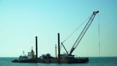 Floating-Crane-Vessel-ship-sea