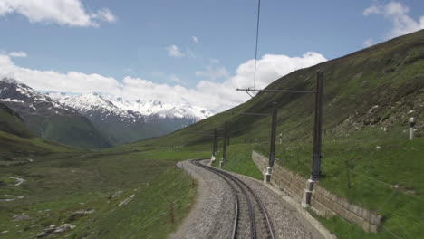 Viajar-En-Tren-En-Suiza-Glaciar-Express