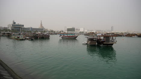 Traditional-arabian-dhows-in-Doha-,-Qatar,-Middle-East