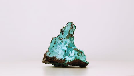 Close-view-of-Chrysocolla-mineral-sample