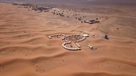 Antena:-Camping-De-Lujo-Desierto-Del-Sahara