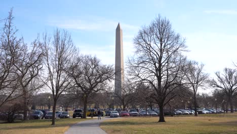 A-still-shot-of-the-Washington-Monument-on-a-nice-sunny-day