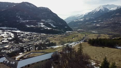 Mont-Dauphin-Festung-Umgeben-Von-Französischen-Alpen