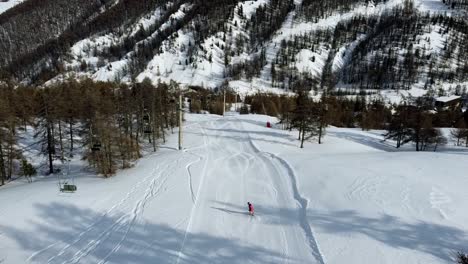 Skifahren-In-Den-Französischen-Alpen