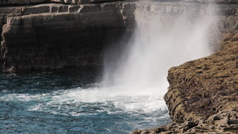 Close-up-of-water-spouting-blowhole-on-Inishmore-island