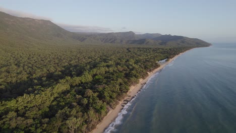 Tranquil-Seascape-At-Wangetti-Beach-In-North-Queensland,-Australia---drone-shot