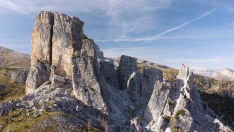 Beautiful-Close-Up-of-Cinque-Torri-Rock-Formation-in-Italy's-Dolomite-Mountains