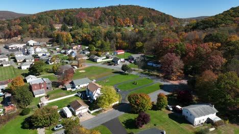 Rural-American-community-homes-in-mountain-region-during-autumn