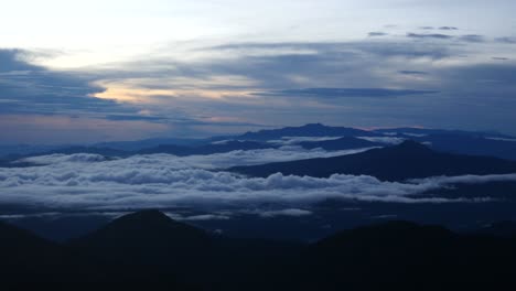 Sunrise-over-the-clouds-in-the-mountains