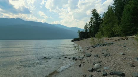 Beach-on-Kootenay-Lake-British-Columbia-with-forest-fire-smoke-in-the-air
