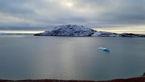 Vista-Panorámica-Del-Fiordo-Del-Este-De-Groenlandia