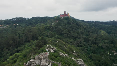 Luftaufnahme-Der-Burg-Von-Mauren-Sintra-Portugal