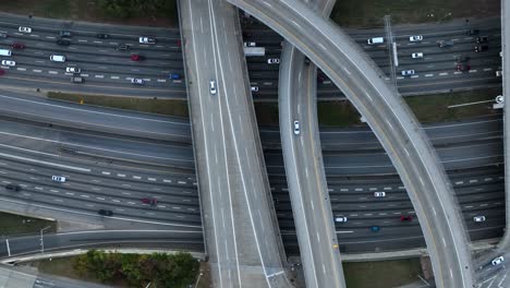 Traffic-pattern-and-interstate-highway-freeway-theme