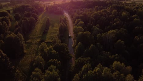 Abendlicht-In-Den-Kleinen-Dörfern-Lettlands