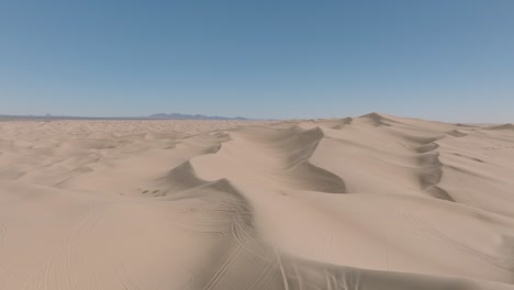 Vast-Expanse-of-Gorgeous-Sand-Dunes-in-Southern-California-Desert,-Aerial-Drone-Footage-of-Glamis-Dunes