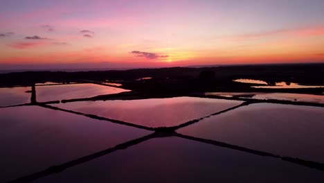 Sunset-view-over-salt-farm-Es-Trenc,-Mallorca