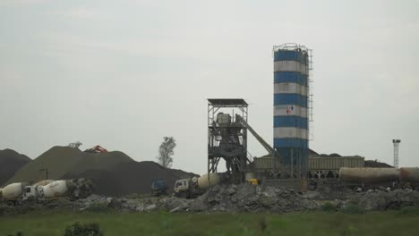 Zementwerk-Mit-Industriemaschinen,-Asien,-Indien