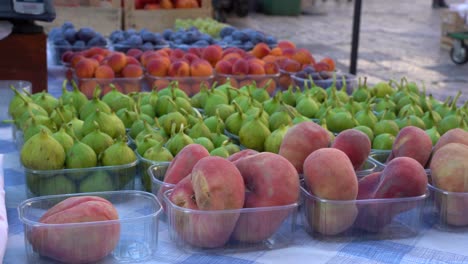 A-fruit-market-in-the-streets-of-Zara,-Zadar-in-Croatia