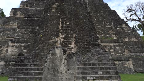 A-pyramid-in-the-biggest-Maya-city-in-the-world,-Tikal,-Guatemala