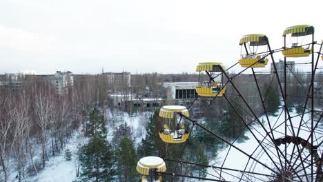 Abandoned-Pripyat-city-in-Chernobyl-disaster-exclusion-zone-in-winter