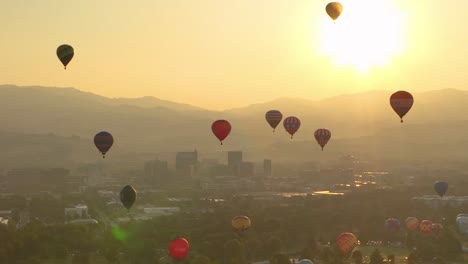 Hot-air-balloons-floating-above-Boise,-Idaho