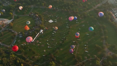 Drone-view-of-hot-air-balloon-show