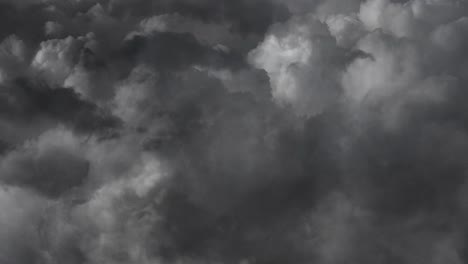 Dramatische-Stromwolken-Und-Himmelshintergrund