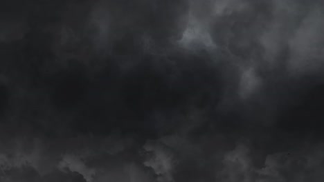 Tormenta-Dramática-En-Nubes-Grises