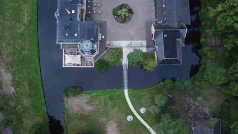 Drone-shot-of-the-castle-Nienoord-in-groningen,-The-Netherlands