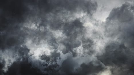Vista-De-Nubes-Oscuras-Y-Tormentas-Eléctricas