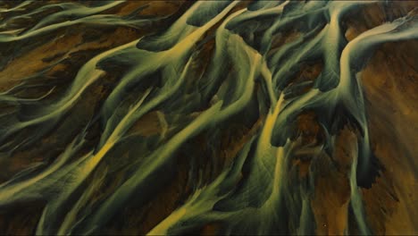 Aerial-footage-of-a-braided-river-in-South-Iceland