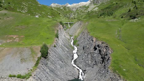 Le-Rieu-Claret-River-Waterfall-in-French-Alps,-Isere-Savoy,-France---Aerial-Forward