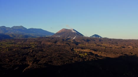 Drone-Shot:-Volcan-Paricutin-Con-Lava-Seca-En-Michoacan
