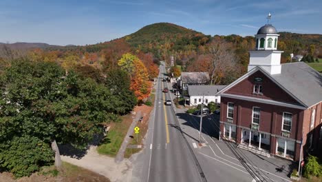 aerial-pullout-to-courthouse-in-chester-vermont-in-fall