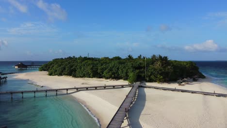 Pequeña-Y-Hermosa-Isla-Pacífica-De-Maldivas