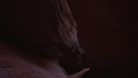 Pee-A-Boo-slot-canyon-near-Kanab,-Utah