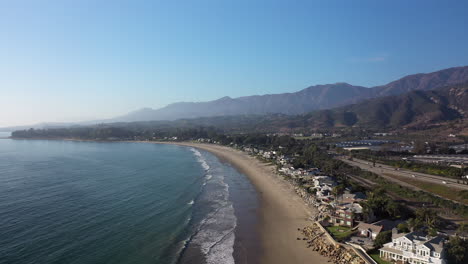 Santa-Barbara-California-luxury-coastline,-Santa-Ynez-Mountains,-drone