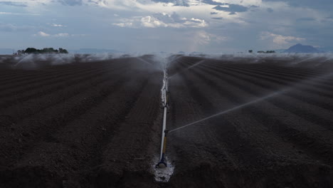 Sprinkler-irrigation-in-Imperial-Valley,-California