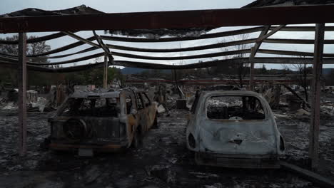 Burnt-cars-after-Valley-Fire-in-Lake-County,-California,-2015