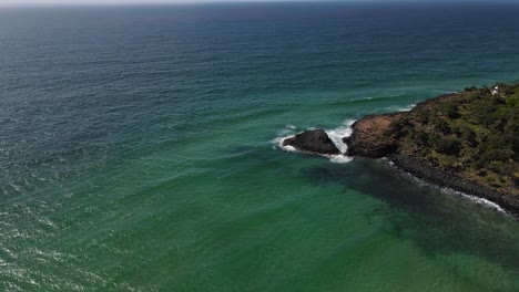 Fingal-Head-Surrounded-By-The-Calm-Blue-Sea---Ocean-Waves-At-Fingal-Head-Causeway---Mini-Giant's-Causeway-In-New-South-Wales,-Australia