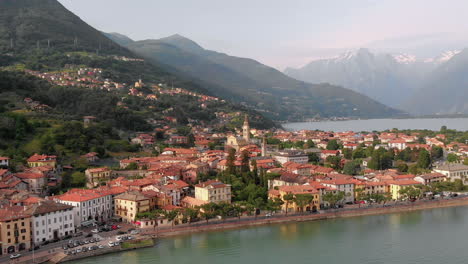 Aerial-shot-of-Italian-village-at-lake-Como-in-Italy,-4k