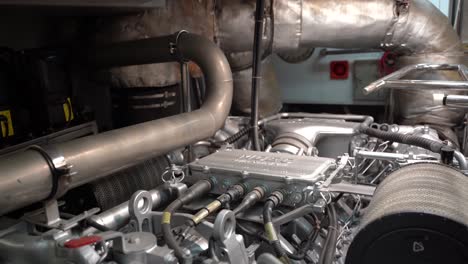 the-Rolls-Royce-engine-of-a-40-meter-yacht