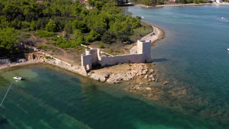 Kastilo-Castle-Ruins-in-Croatia